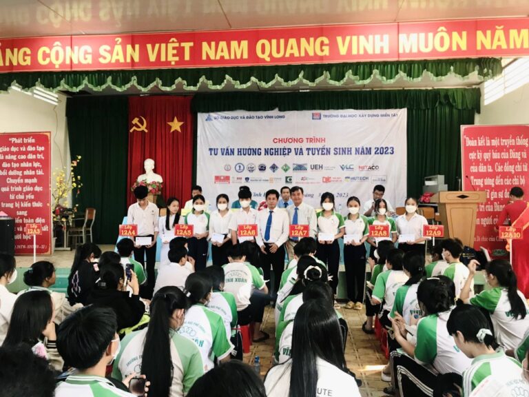 MEKONG TƯ VẤN HƯỚNG NGHIỆP VÀ TUYỂN SINH NĂM 2023 TẠI TRƯỜNG THPT VĨNH XUÂN